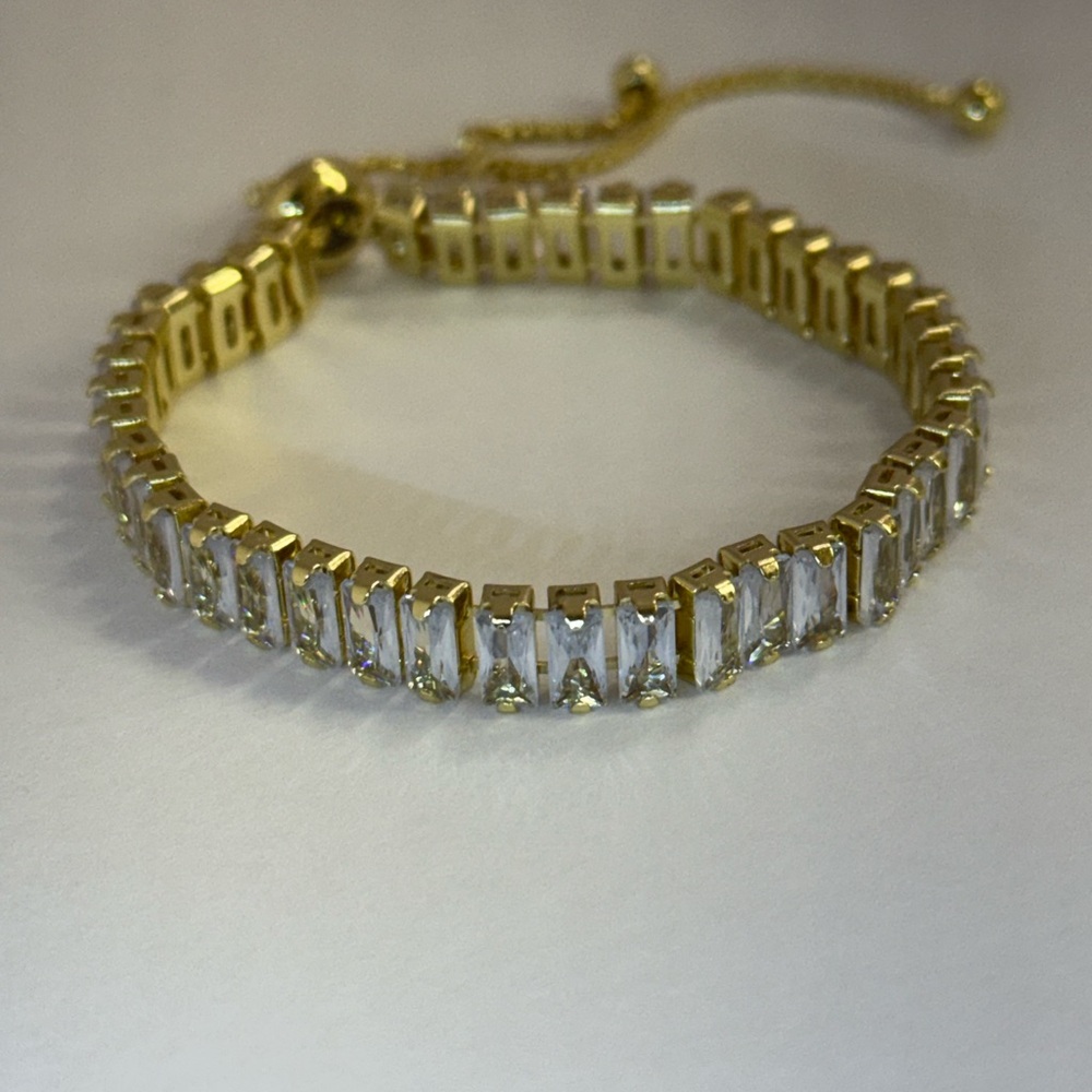Elegant Gold and Silver Bracelet